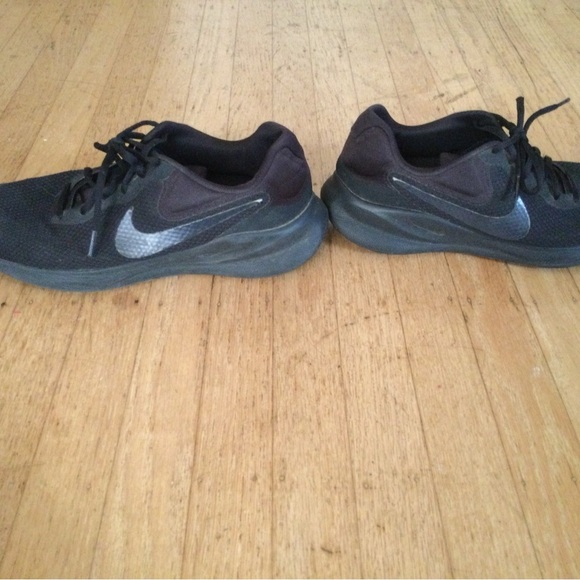 Nike Black sneakers men’s 11 - Picture 3 of 7